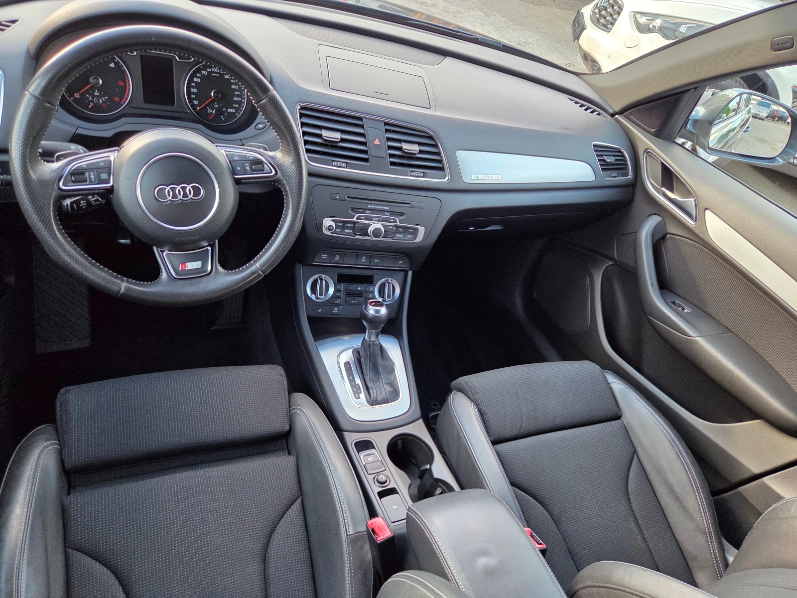 Audi Q3 2.0TDI Sline  Quatro, снимка 13 - Автомобили и джипове - 54895094