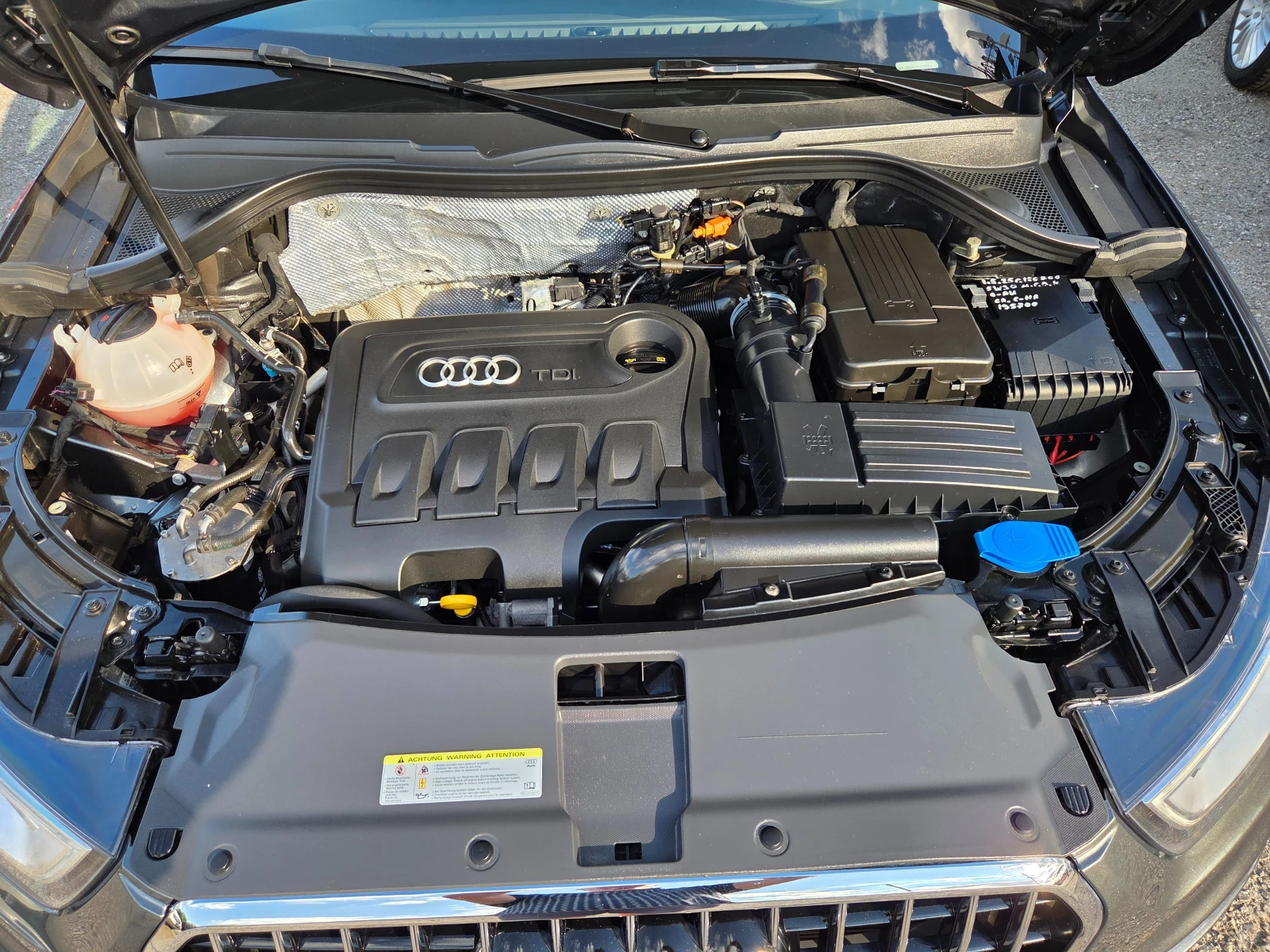 Audi Q3 2.0TDI Sline  Quatro, снимка 17 - Автомобили и джипове - 54895094