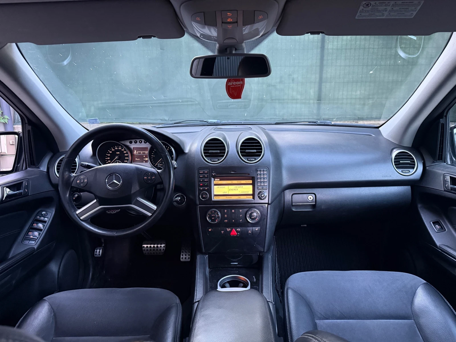 Mercedes-Benz ML 320, снимка 13 - Автомобили и джипове - 54991355