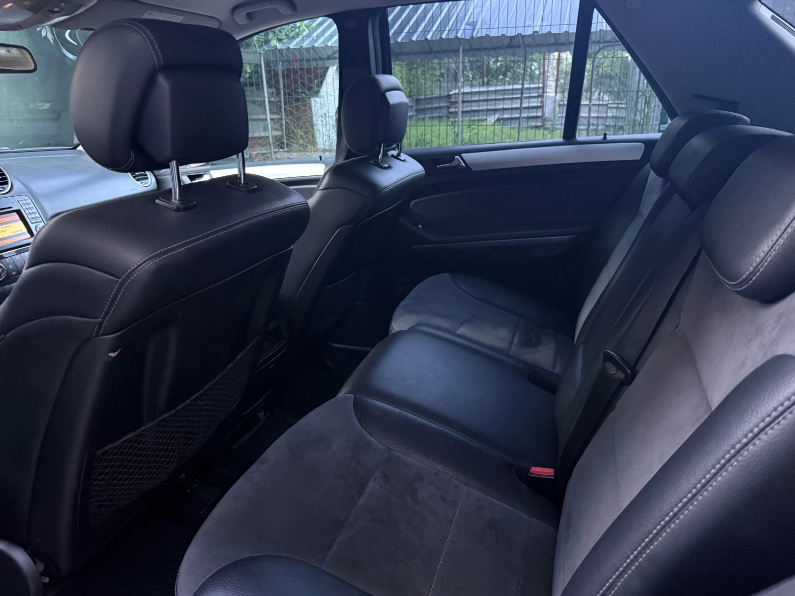 Mercedes-Benz ML 320, снимка 9 - Автомобили и джипове - 54991355