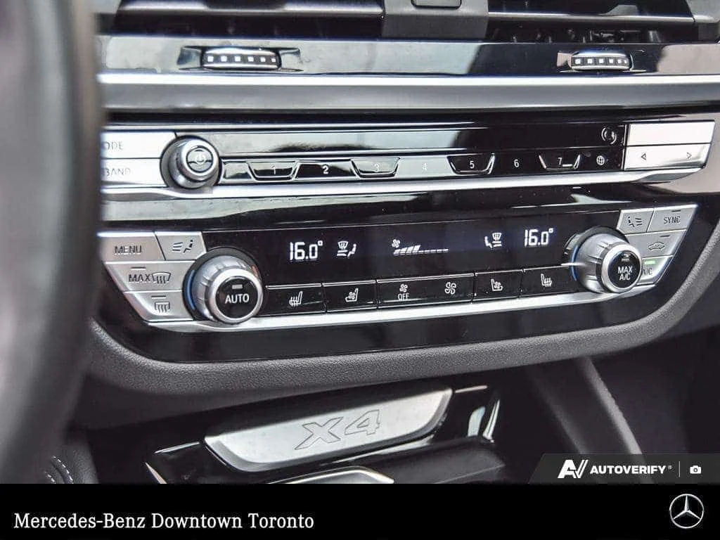 BMW X4 xDrive30i M Pack CARFAX, снимка 9 - Автомобили и джипове - 55117606