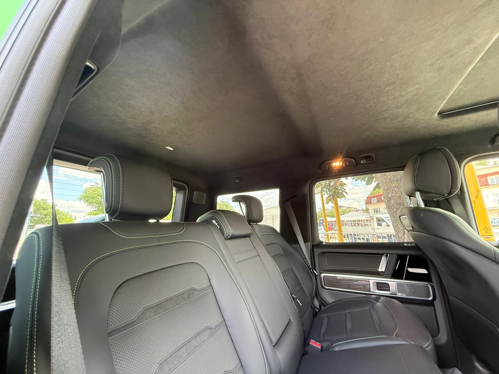 Mercedes-Benz G 63 AMG Manufaktur BURMESTER CARBON, снимка 12 - Автомобили и джипове - 55125765