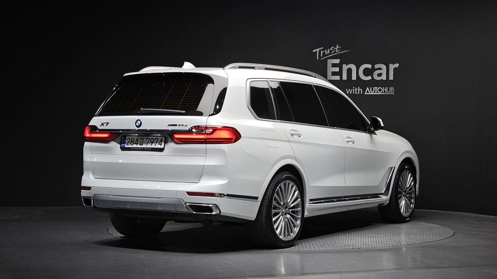 BMW X7 xDrive40d* ЛЮК* HUD* 360* KEYLESS* КРАЙНА ЦЕНА, снимка 2 - Автомобили и джипове - 55336525