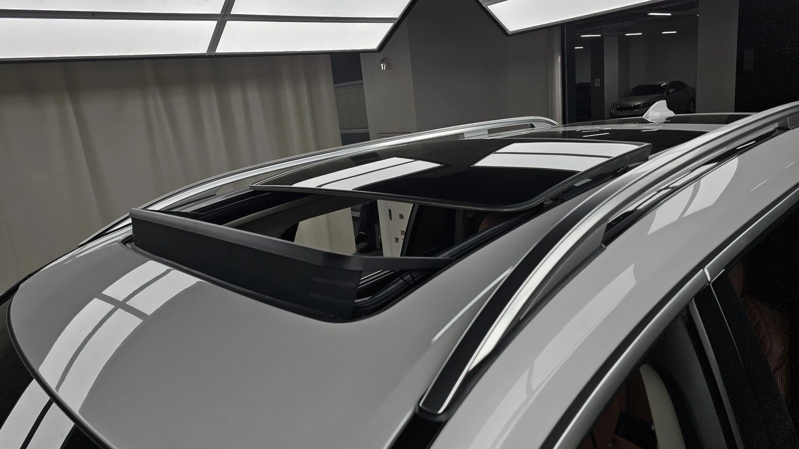 BMW X7 xDrive40d* ЛЮК* HUD* 360* KEYLESS* КРАЙНА ЦЕНА, снимка 16 - Автомобили и джипове - 55336525