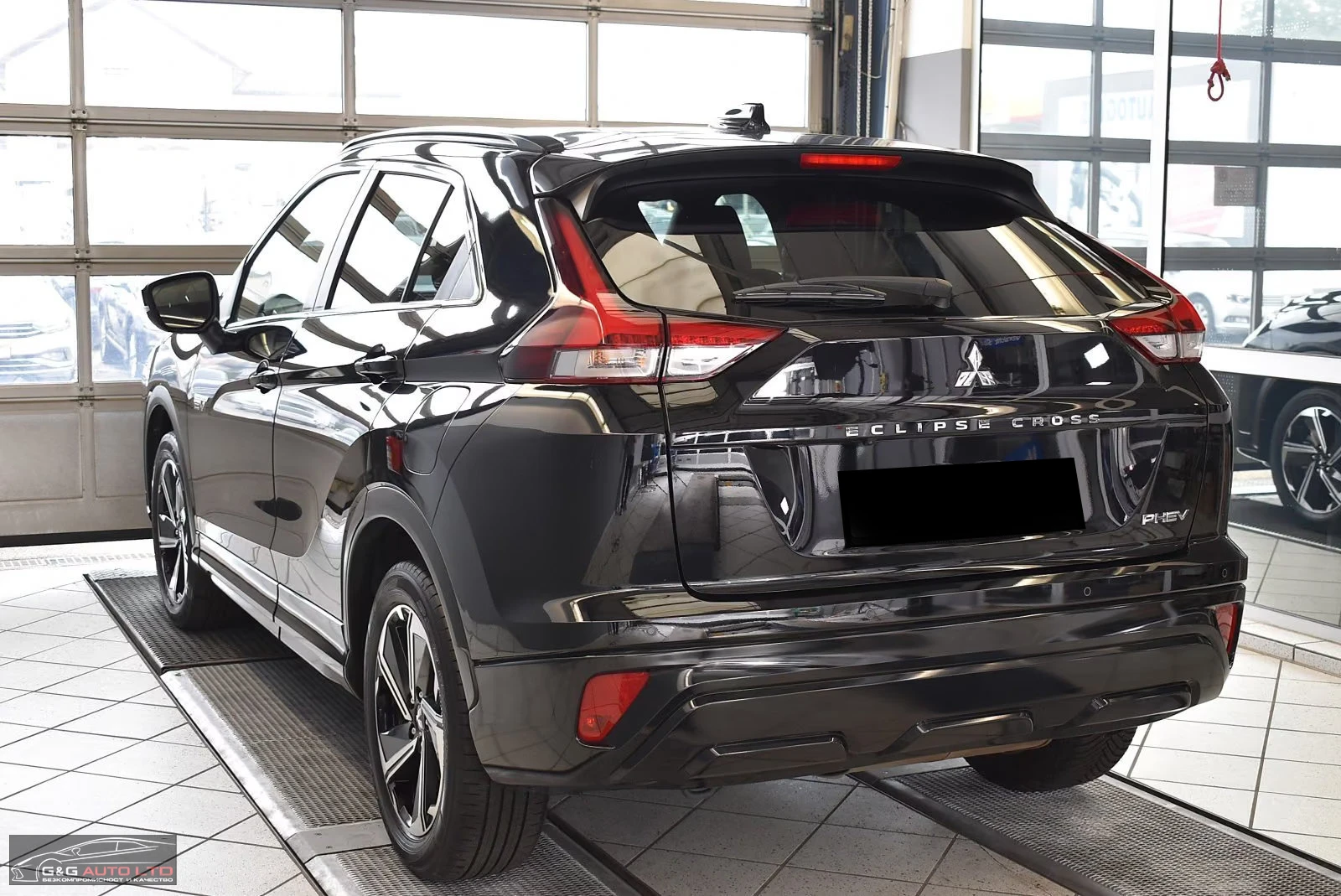 Mitsubishi Eclipse Cross PHEV/188HP/SELECT+ /4X4/360/ACC/LED/NAVI/828z, снимка 4 - Автомобили и джипове - 55753018
