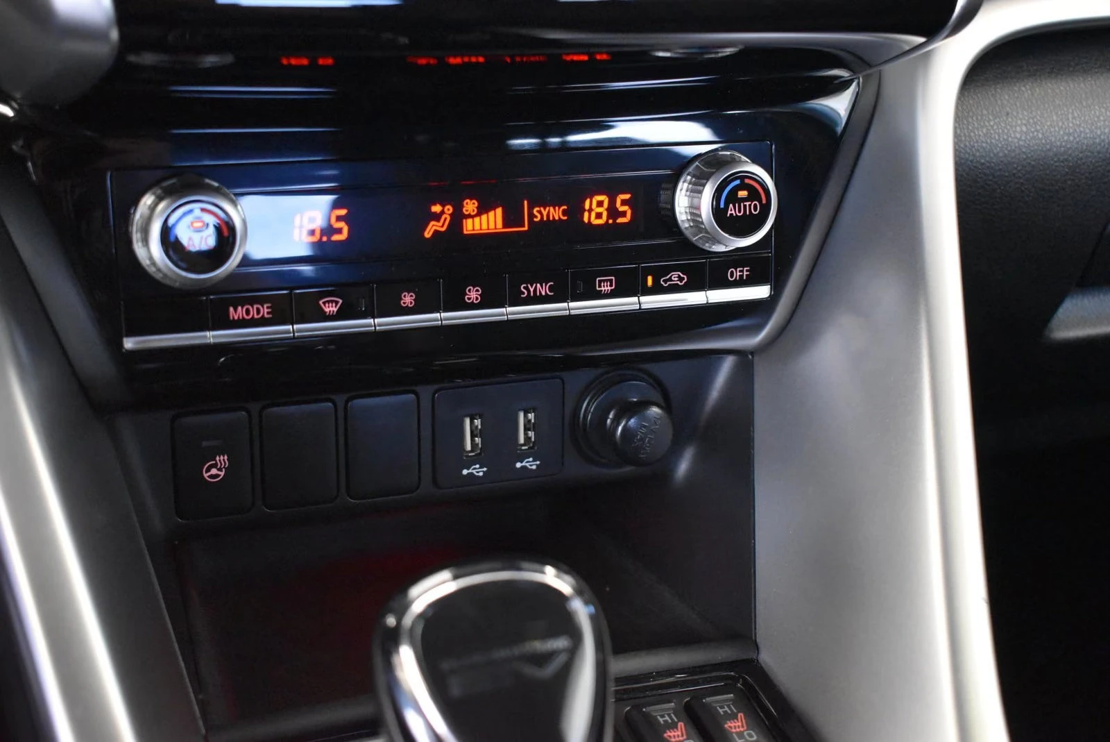 Mitsubishi Eclipse Cross PHEV/188HP/SELECT+ /4X4/360/ACC/LED/NAVI/828z, снимка 15 - Автомобили и джипове - 55753018
