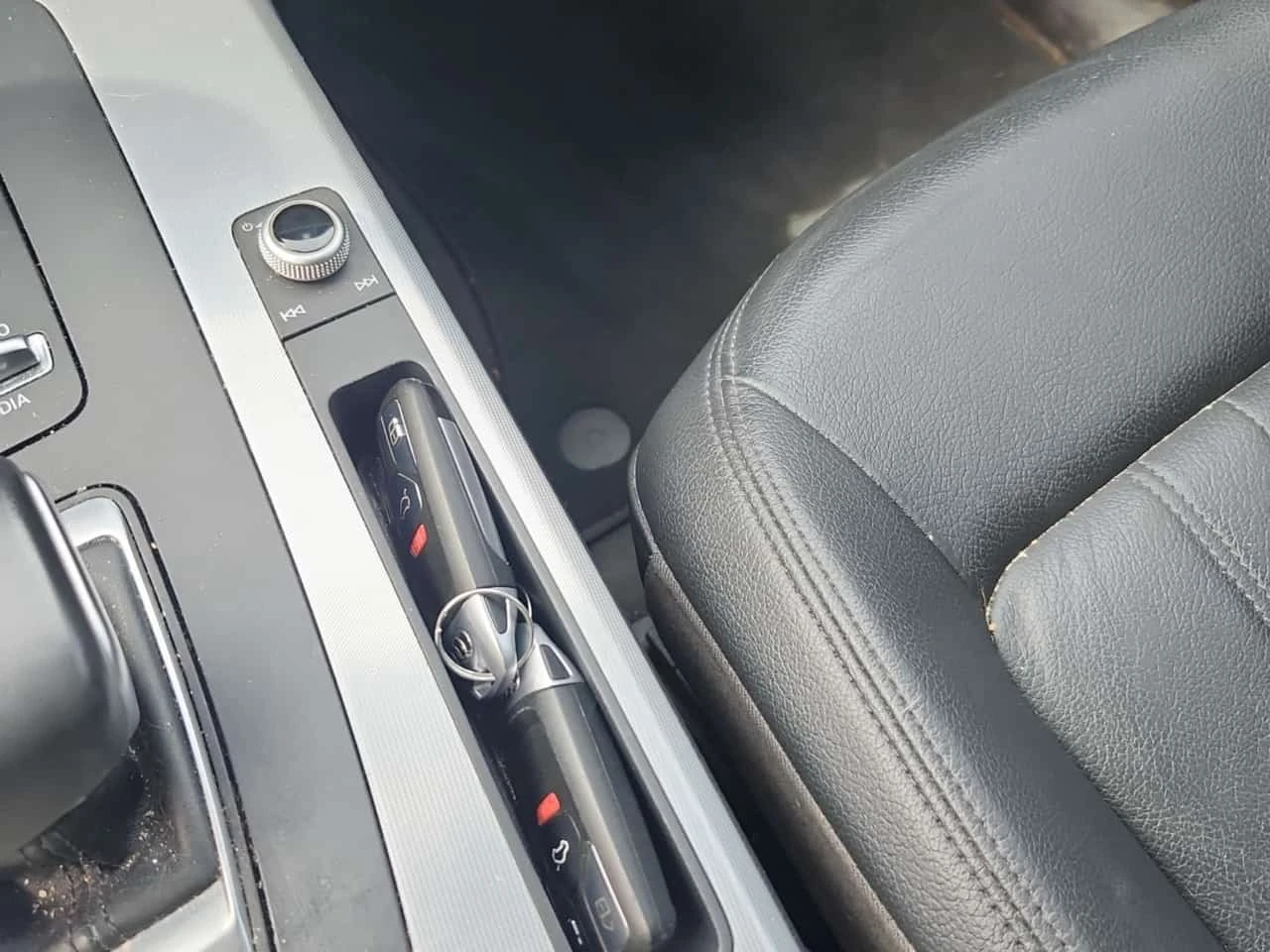Audi Q5 * PROGRESSIV * CARFAX * , снимка 10 - Автомобили и джипове - 55784639