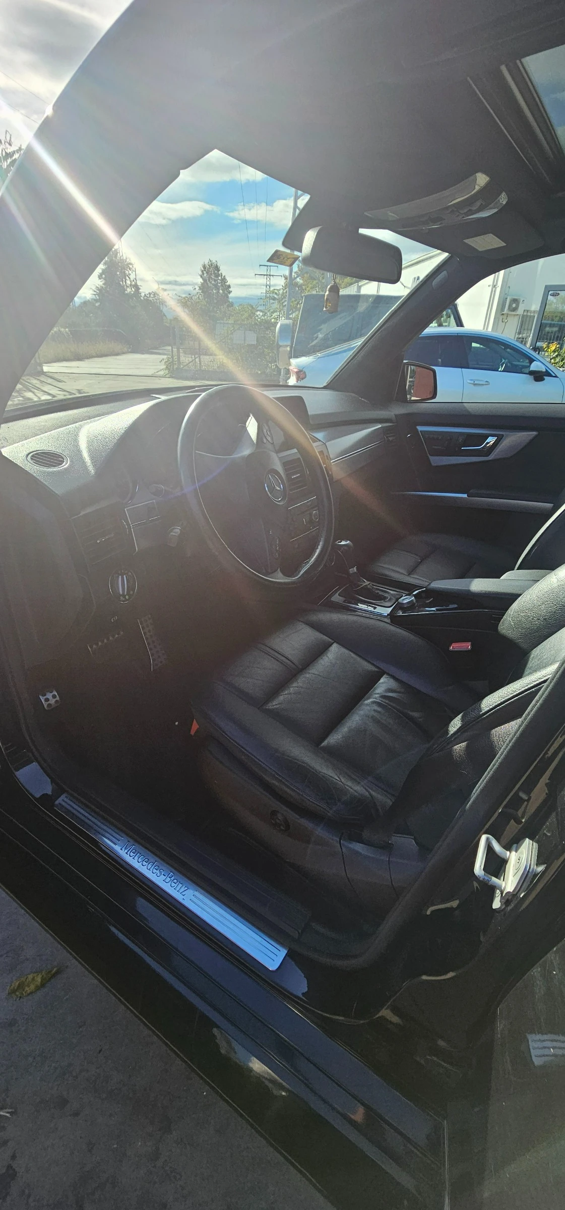Mercedes-Benz GLK 320, снимка 8 - Автомобили и джипове - 56708859