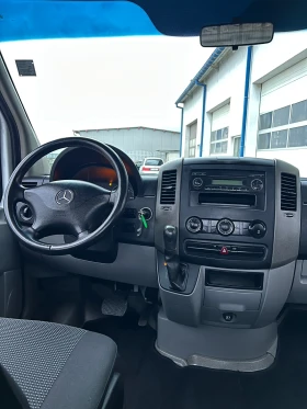 Mercedes-Benz Sprinter 313 / 3.30м дължина / Климатроник / 6-местен, снимка 17