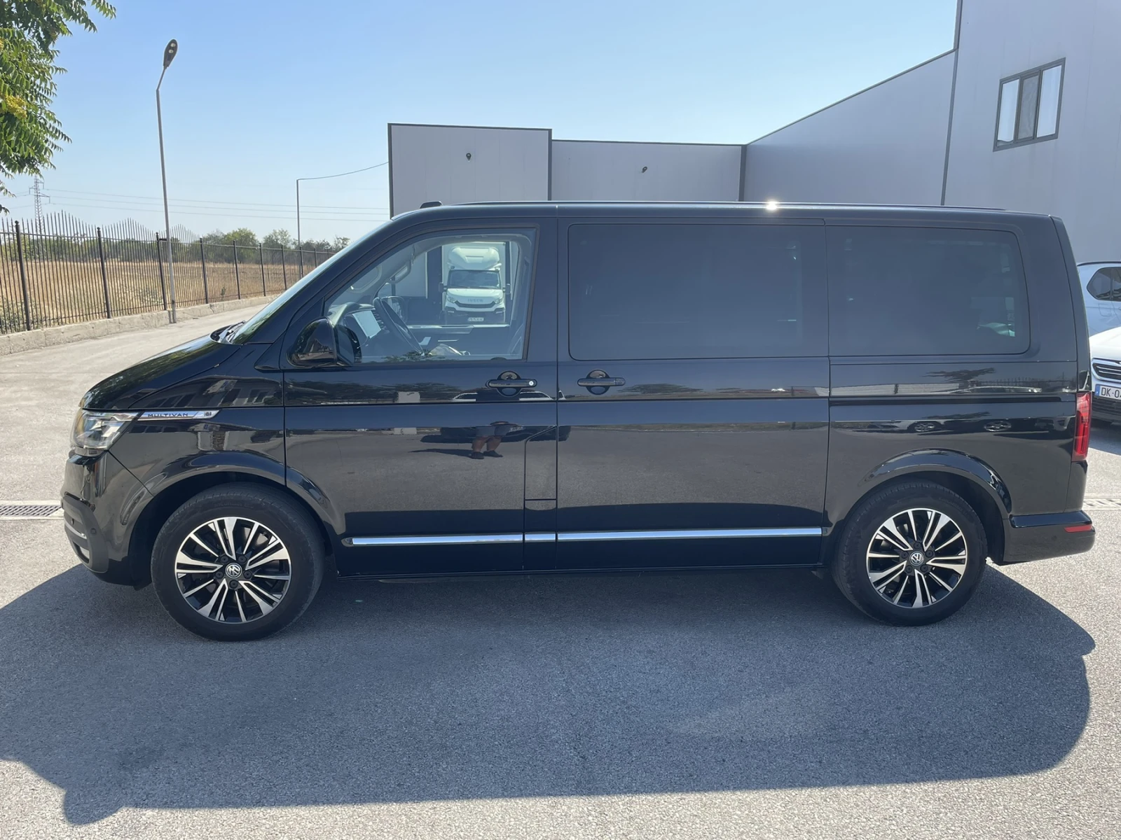 VW T6  2.0TDI /LED DISTRONIK/XENON/NAVI//PODGREV/UNIK - изображение 2