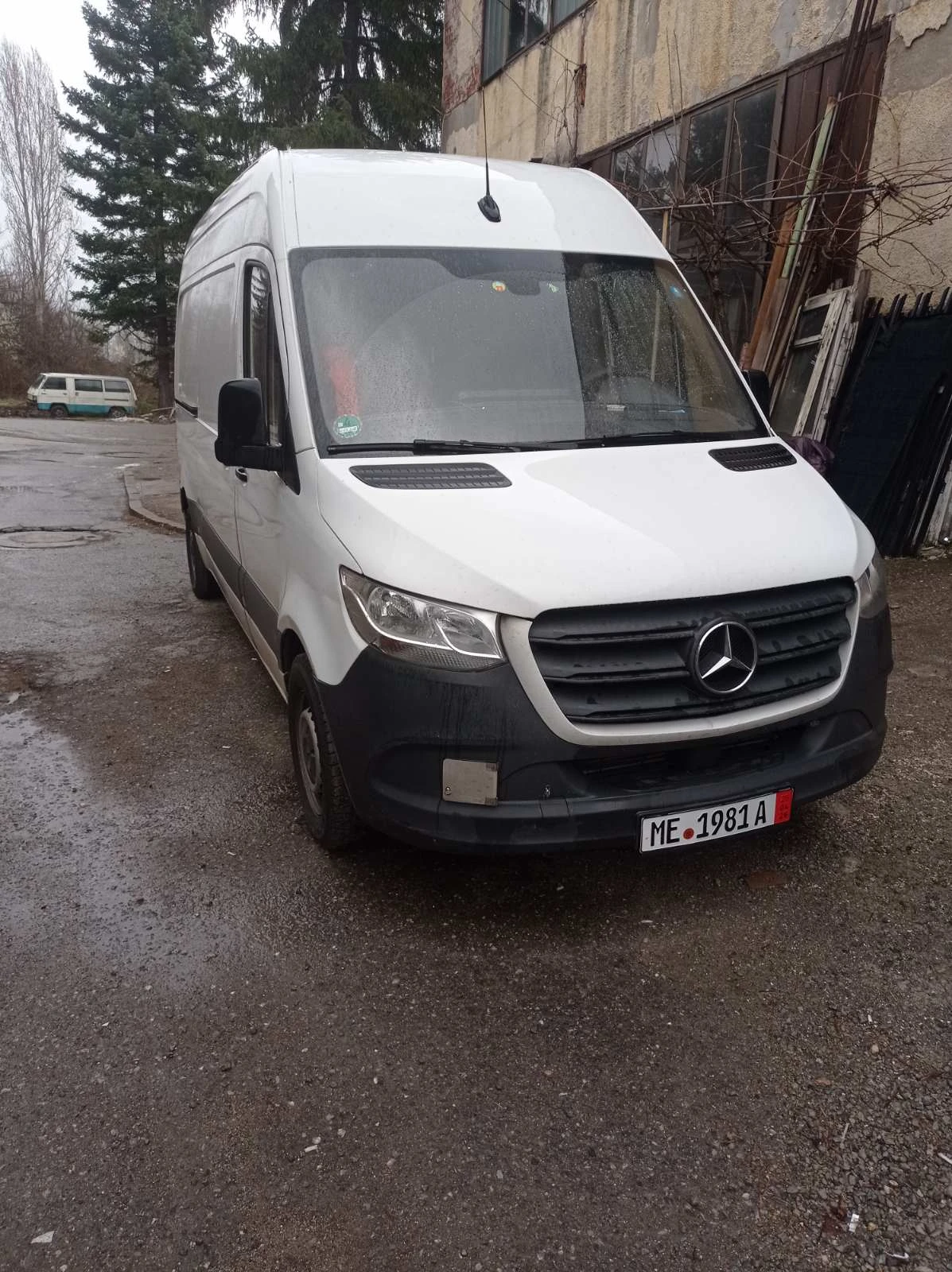 Mercedes-Benz 313