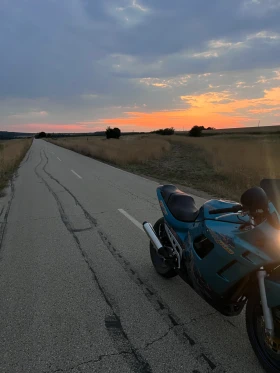 Обява за продажба на Suzuki Gsx 600F ~1 400 лв. - изображение 3