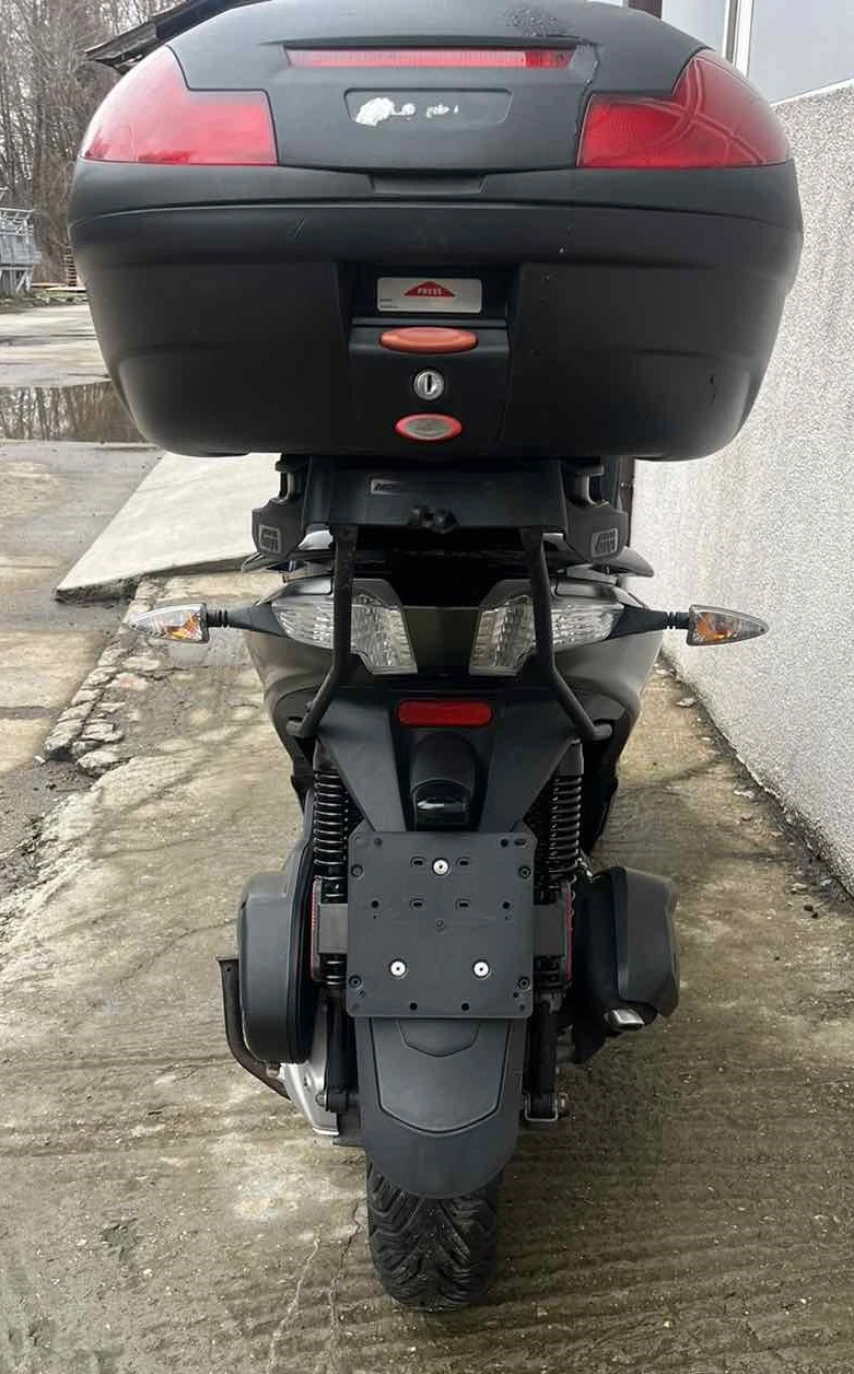 Piaggio Mp3 300 - изображение 7