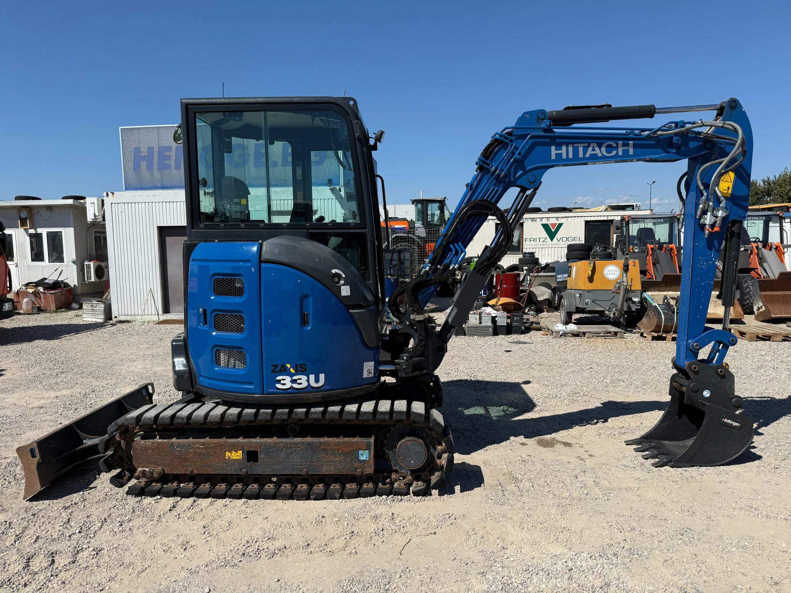 Багер Hitachi ZX 33U-6, снимка 10 - Индустриална техника - 55803486