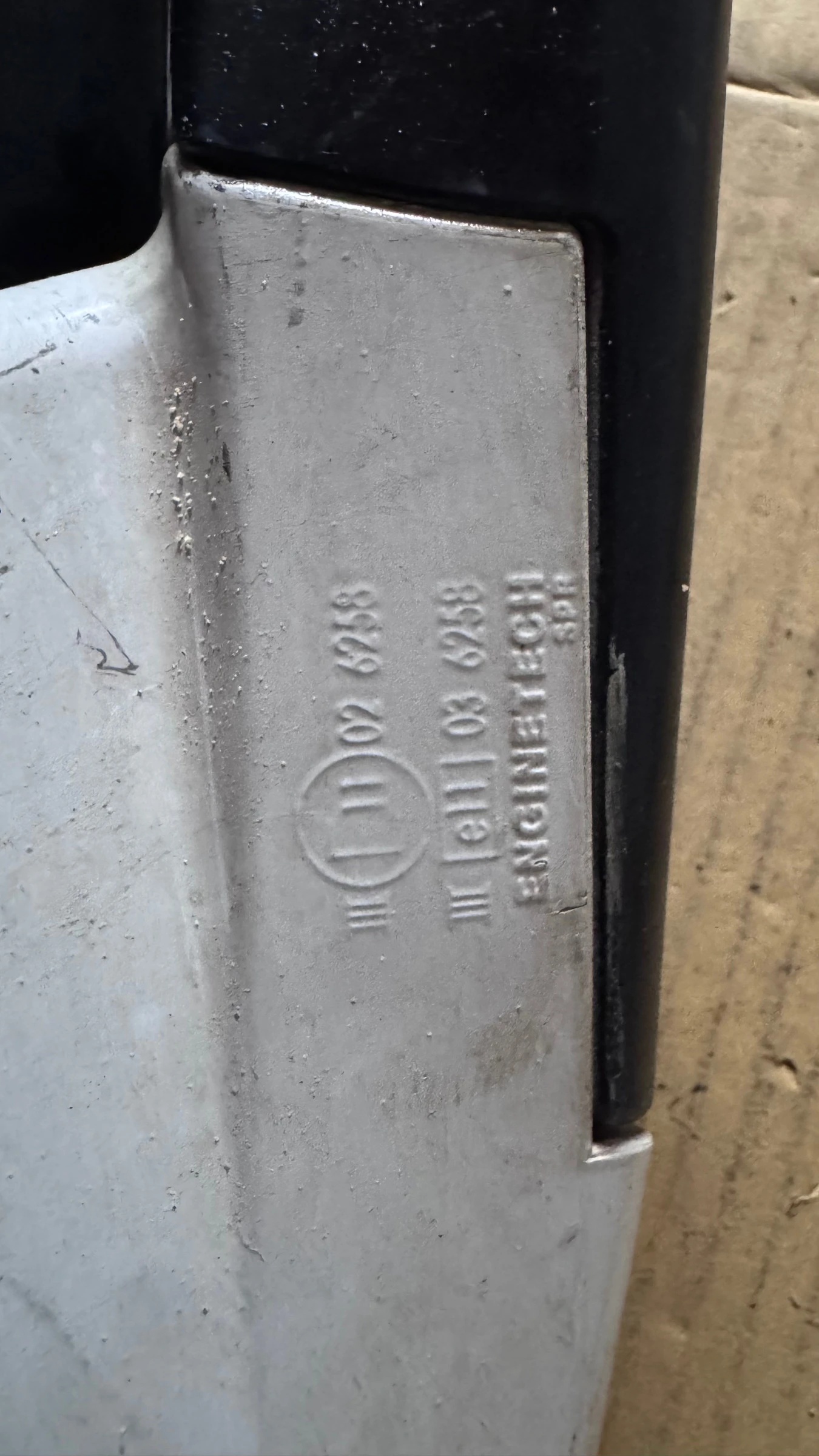   a Tata Xenon - E11026258 / E11036258 | Mobile.bg   2