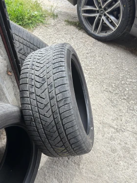 Гуми Зимни 285/40R21, снимка 2