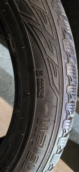Гуми Зимни 265/50R20, снимка 6 - Гуми и джанти - 52807561
