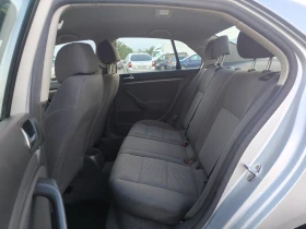 VW Jetta 1.6 i 102, снимка 13