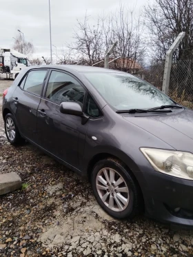 Toyota Auris, снимка 1