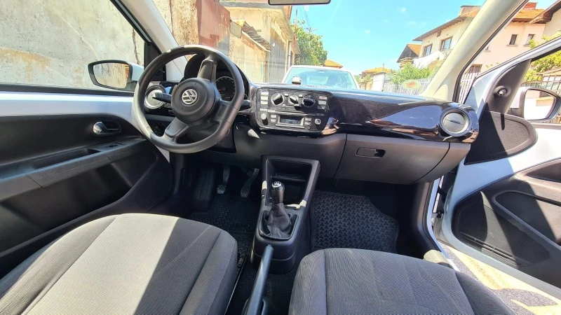 VW Up, снимка 6 - Автомобили и джипове - 47530649