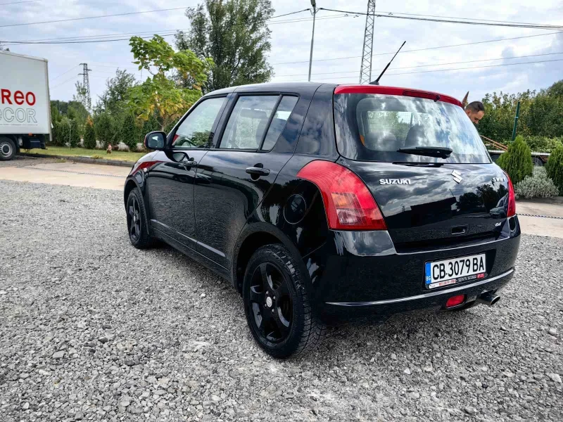 Suzuki Swift 1.3 4x4, снимка 3 - Автомобили и джипове - 47295417