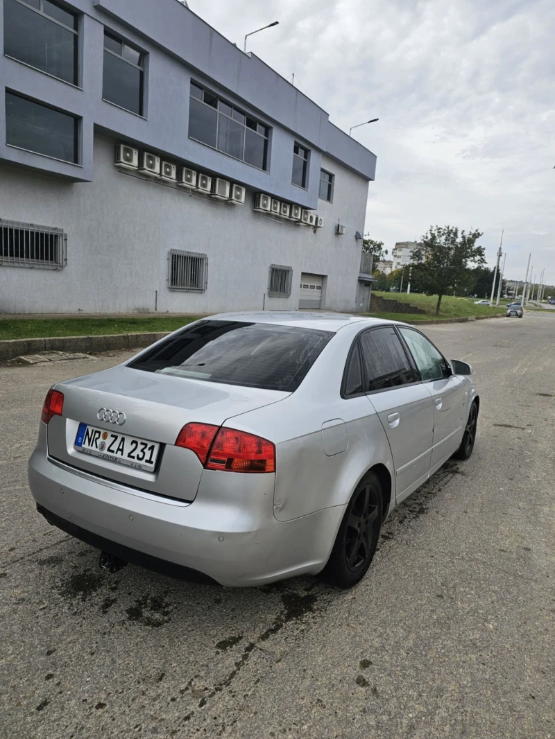 Audi A4 2.0, снимка 5 - Автомобили и джипове - 47545131