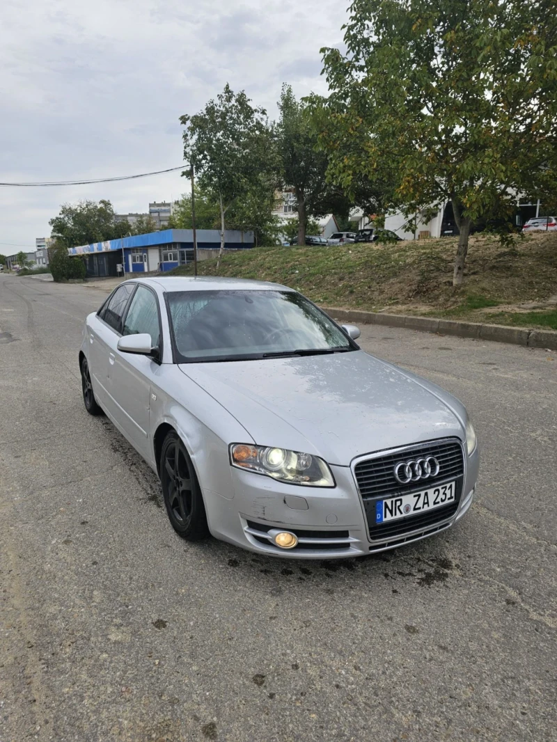 Audi A4 2.0, снимка 2 - Автомобили и джипове - 47545131