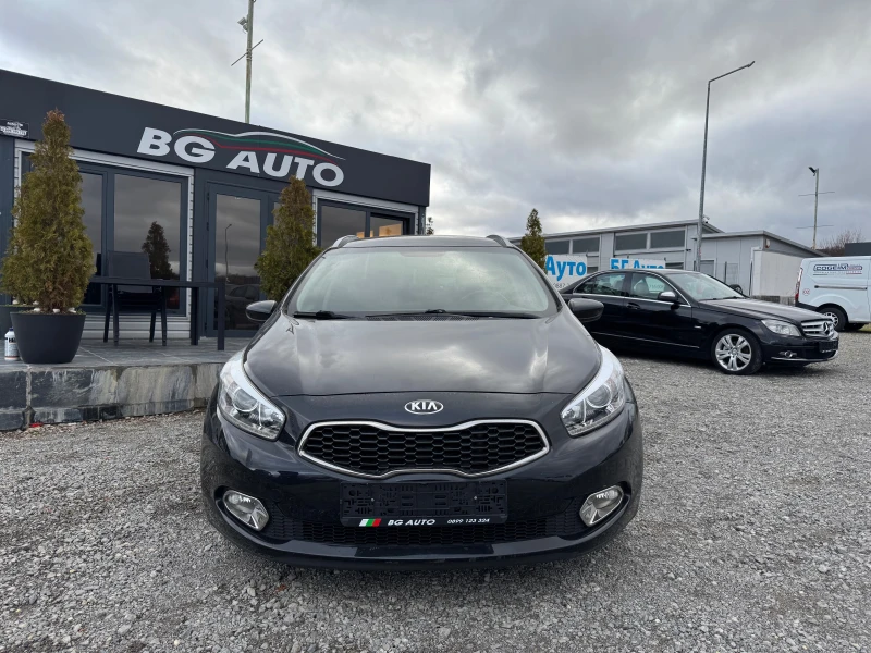 Kia Ceed * 137 ХИЛЯДИ* ИТАЛИЯ* КАМЕРА* НАВИГАЦИЯ* , снимка 2 - Автомобили и джипове - 47971119