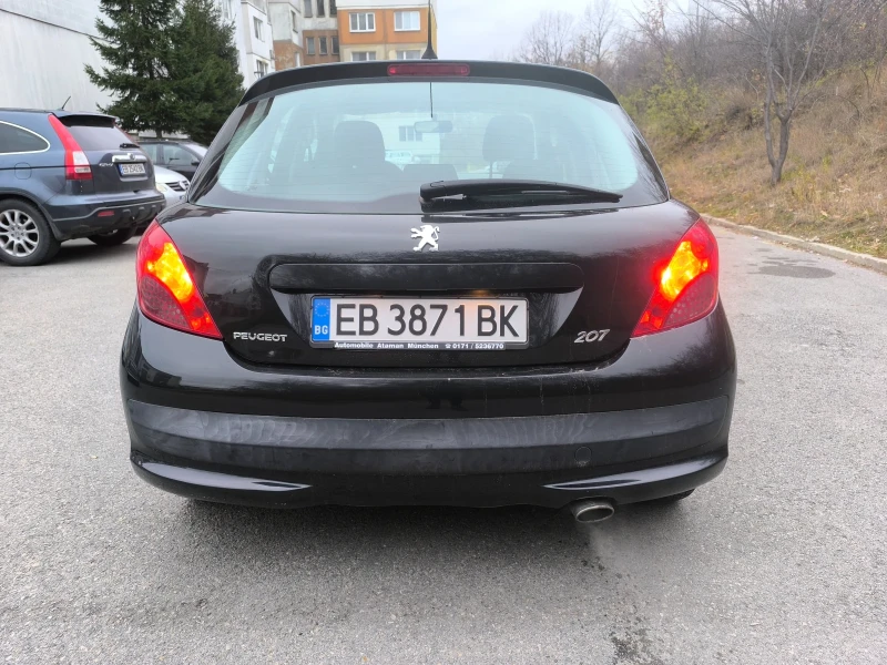 Peugeot 208 1600, снимка 4 - Автомобили и джипове - 48160012