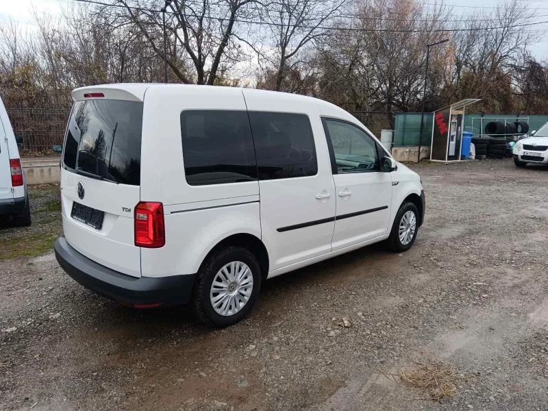 VW Caddy 2.0TDI, снимка 4 - Автомобили и джипове - 48275558