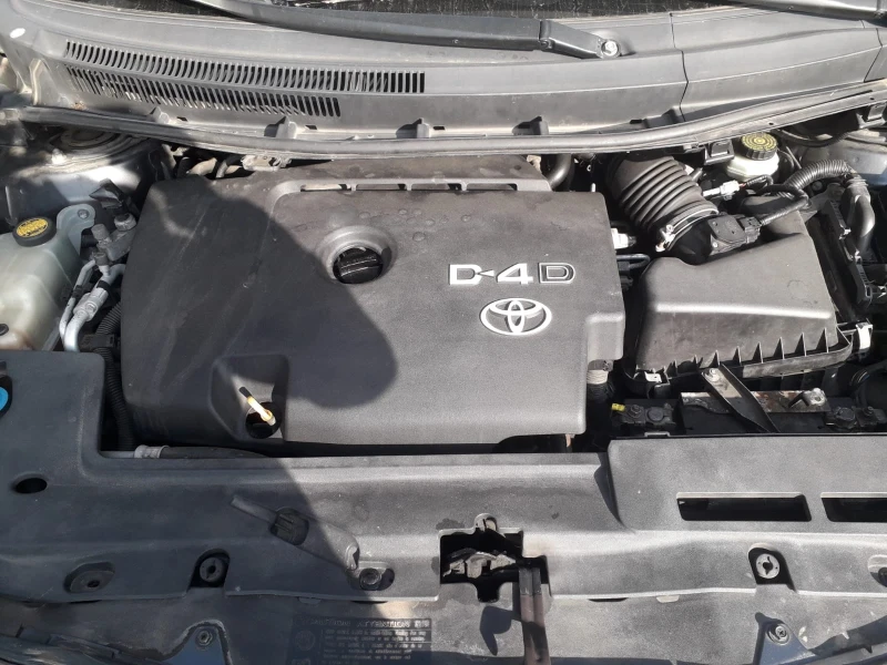 Toyota Auris, снимка 8 - Автомобили и джипове - 48478788