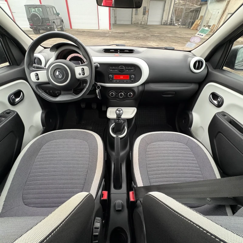 Renault Twingo, снимка 8 - Автомобили и джипове - 49339611