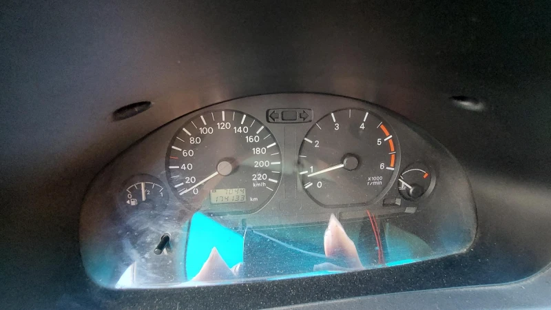 Mitsubishi Space star, снимка 5 - Автомобили и джипове - 52359691