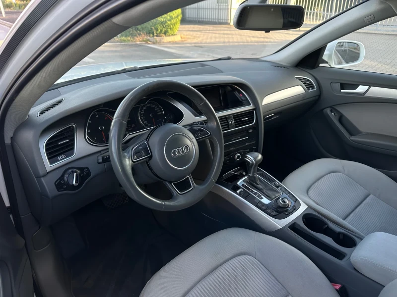 Audi A4 2.0 TDI 177HP Advanced FACELIFT , снимка 7 - Автомобили и джипове - 52466193