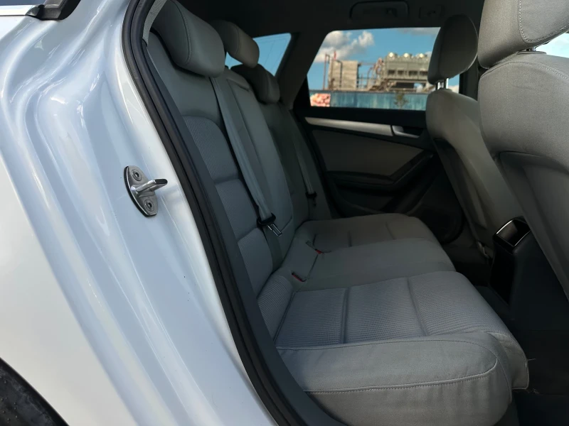 Audi A4 2.0 TDI 177HP Advanced FACELIFT , снимка 10 - Автомобили и джипове - 52466193