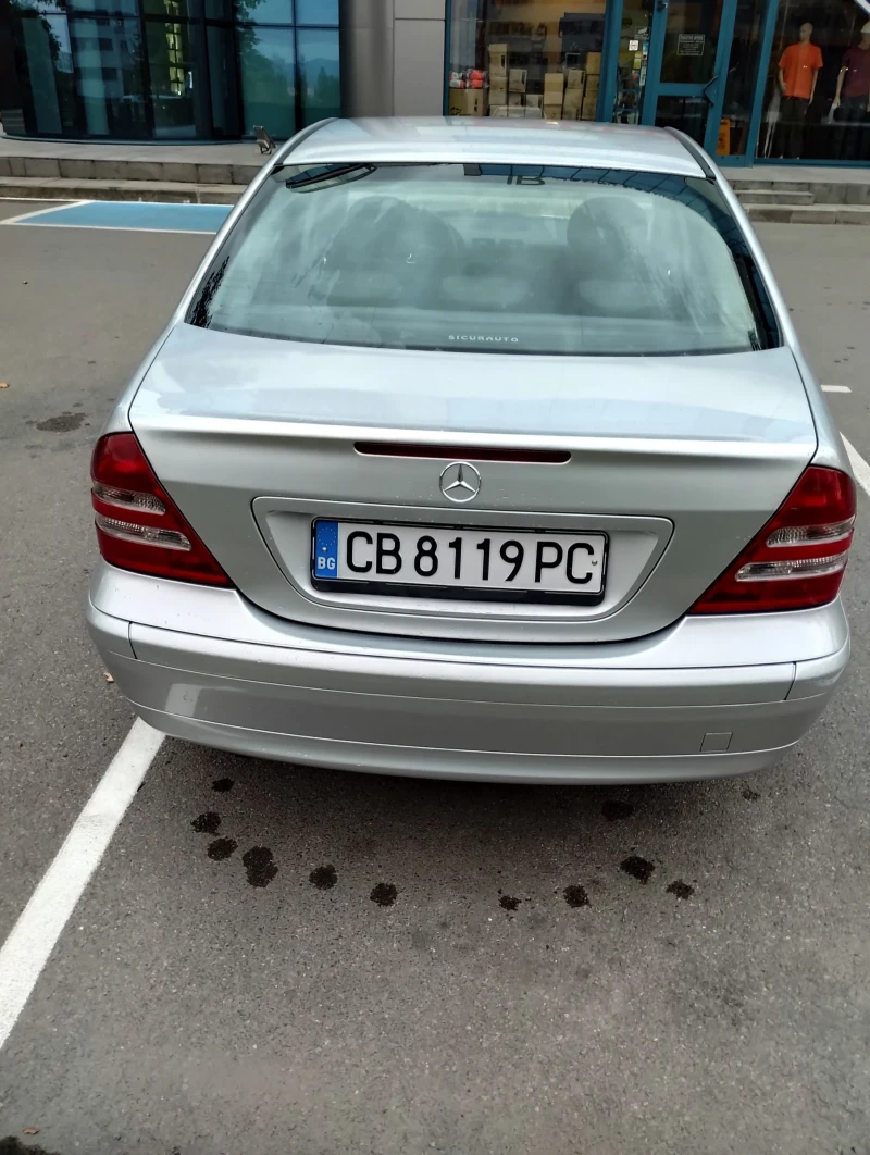 Mercedes-Benz 220 DIESEL, снимка 6 - Автомобили и джипове - 52527048