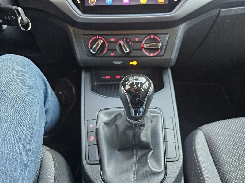 Seat Ibiza 1.6 TDI 95hp 75000км, снимка 12 - Автомобили и джипове - 53123796