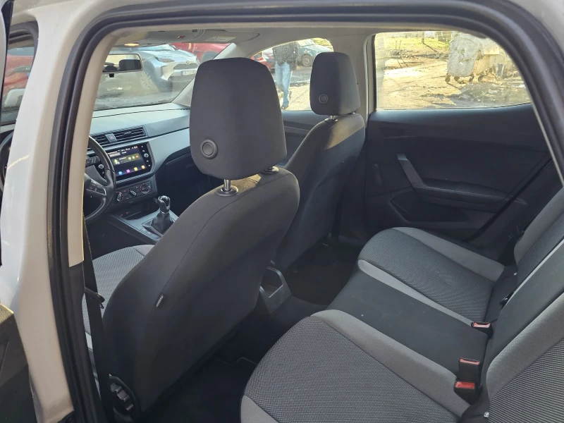 Seat Ibiza 1.6 TDI 95hp 75000км, снимка 10 - Автомобили и джипове - 53123796