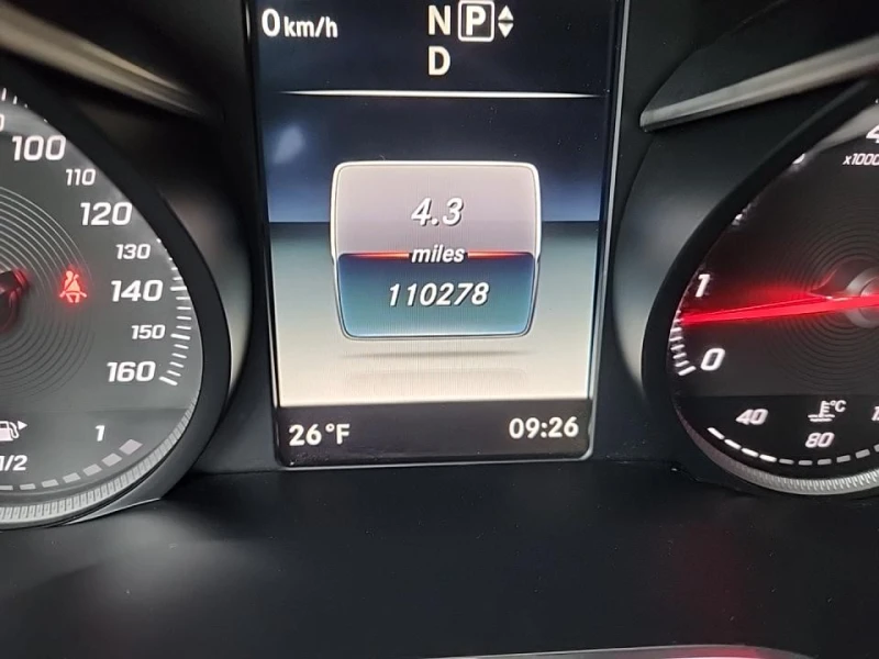 Mercedes-Benz C 400 4MATIC, снимка 9 - Автомобили и джипове - 53192932