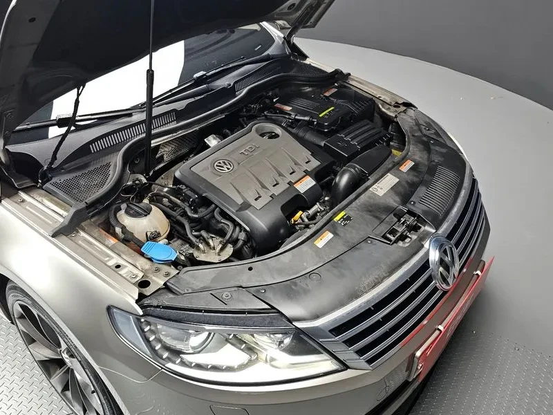 VW CC 2.0 TDI 4Motion, снимка 6 - Автомобили и джипове - 54303469