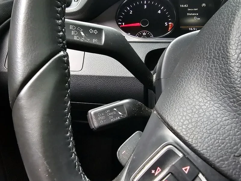 VW CC 2.0 TDI 4Motion, снимка 17 - Автомобили и джипове - 54303469