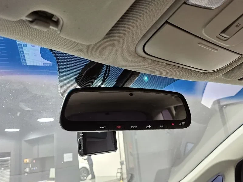 Kia Carnival 4th Gen 9-Seater Luxury, снимка 17 - Автомобили и джипове - 55172425