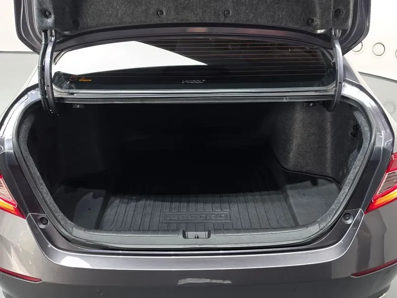 Honda Accord 2.0 Turbo Sports, снимка 16 - Автомобили и джипове - 55841887