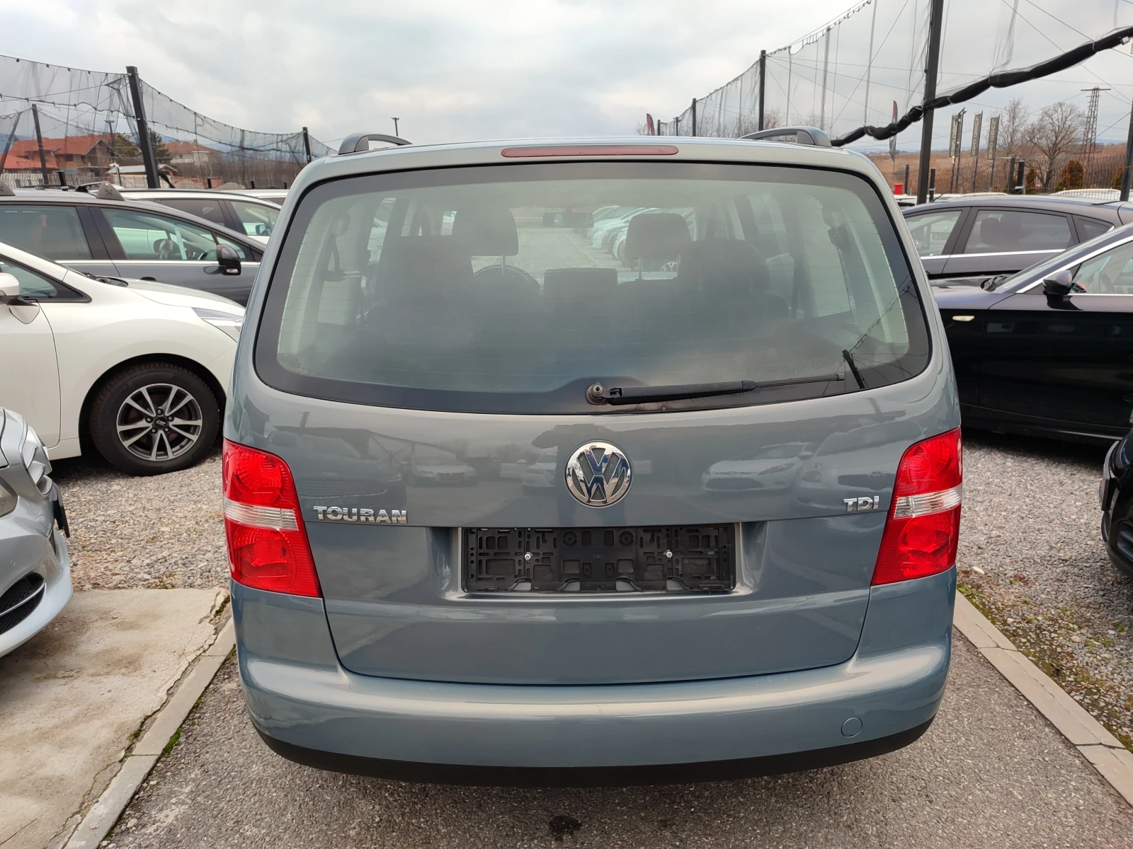 VW Touran 1.9TDI 105k.c  6c.k 7mesta Euro4 - изображение 5