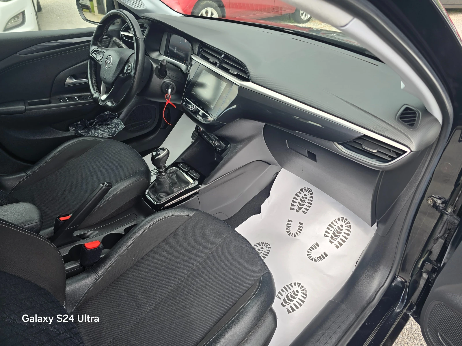 Opel Corsa 1.2i-110k.c-NAVI-ITALIA - изображение 10
