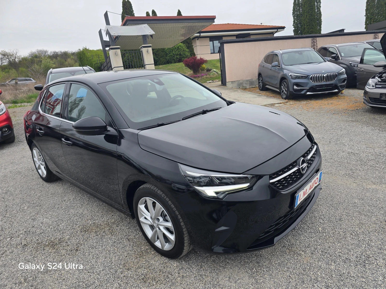 Opel Corsa 1.2i-110k.c-NAVI-ITALIA - изображение 3
