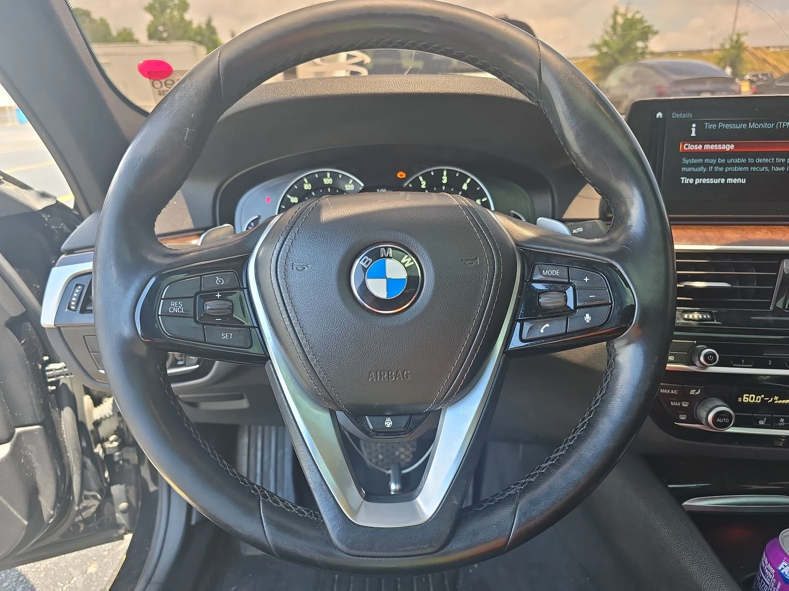 BMW 530 xDrive ФИКСИРАНА ЦЕНА ДО БГ! ПОДГРЕВИ/HEAD-UP/ПАНО - изображение 9