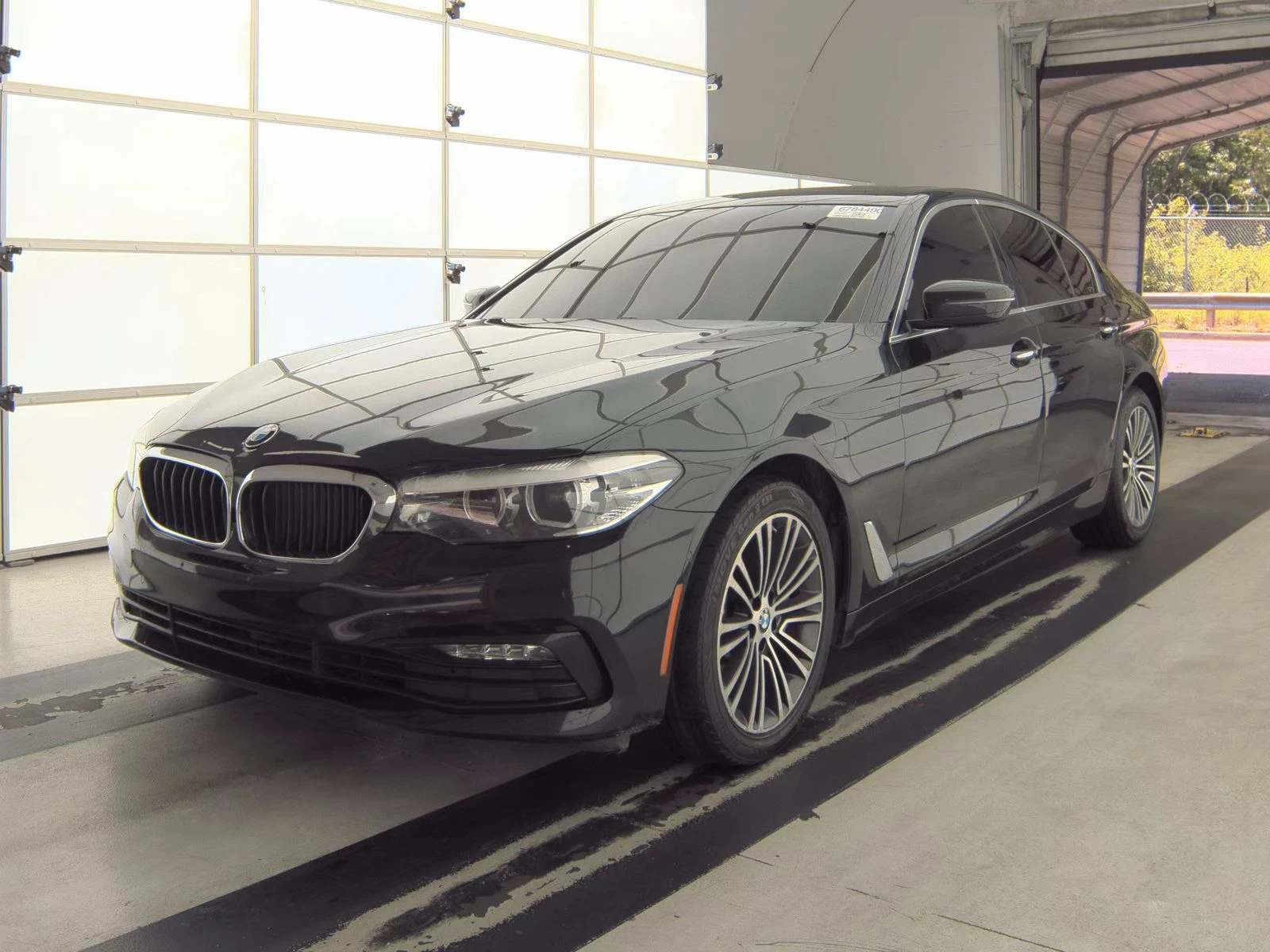 BMW 530 xDrive ФИКСИРАНА ЦЕНА ДО БГ! ПОДГРЕВИ/HEAD-UP/ПАНО - изображение 3