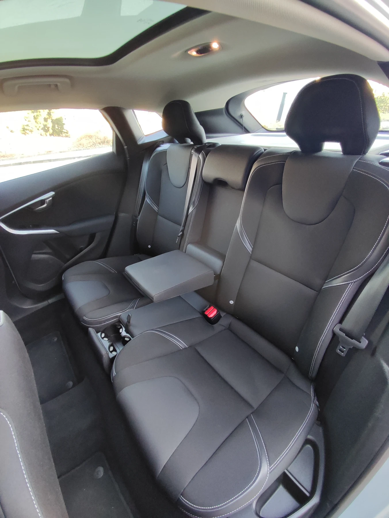 Volvo V40 Volvo V40 2014 1.6 D2 115 HP - изображение 10