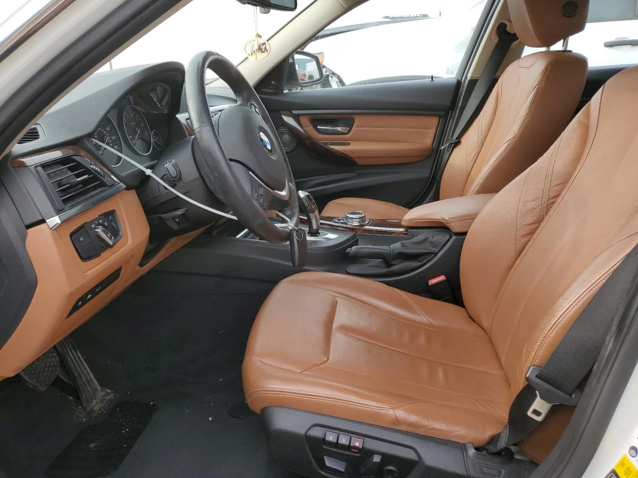 BMW 335 XI* HARMAN/KARDON* HEAD UP* 360* 113000KM!!! - изображение 7